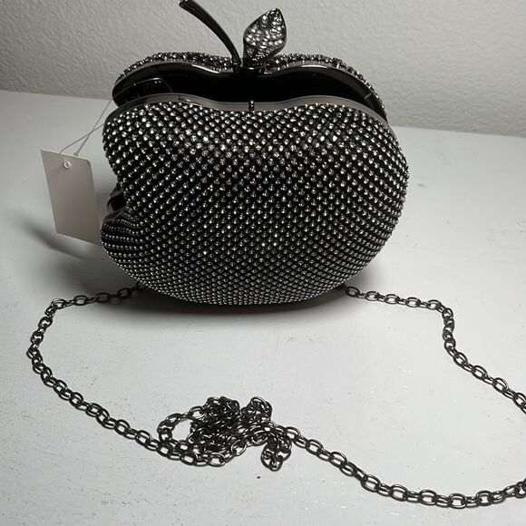 NWT Beautiful Apple Shaped Rhinestone Clutch Bag Crystals Mini crystal purse - Picture 1 of 11
